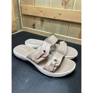 Clarks Cloudsteppers Breeze Maye Sandals NWT Cushion Soft Beige Tan Size 9